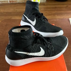 Nike Flyknit Lunarepic Sneakers - Black